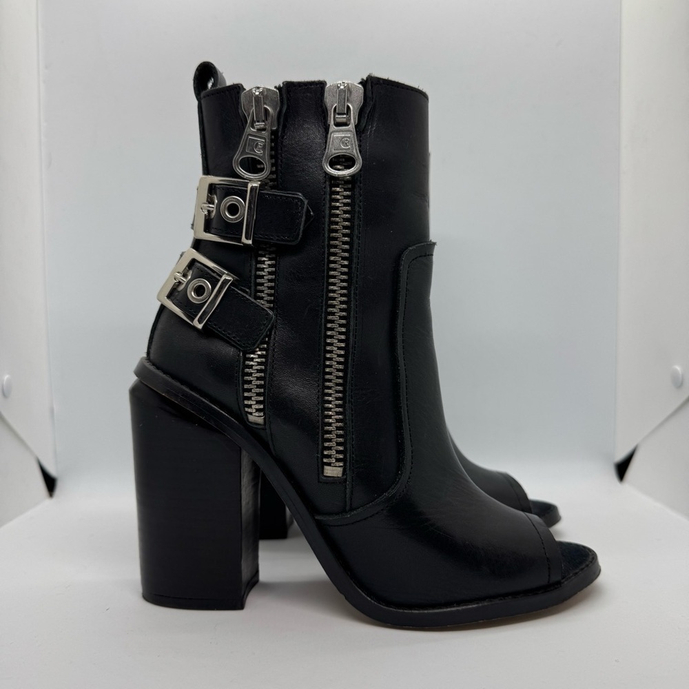 Made in Spain Sixtyseven black leather boots block  heels size 36